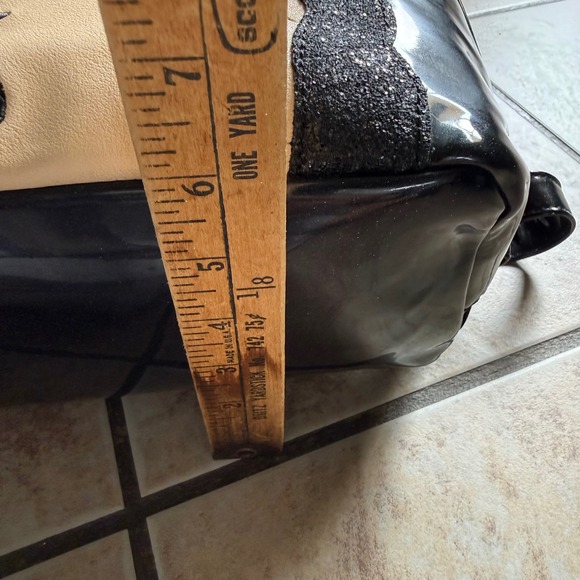 Danielle Nicole Snow White Fairest One of All Mini Backpack Black Disney - Picture 11 of 16